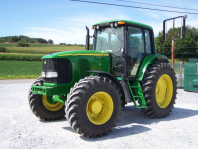 2005 John Deere 7320 Ciagnik